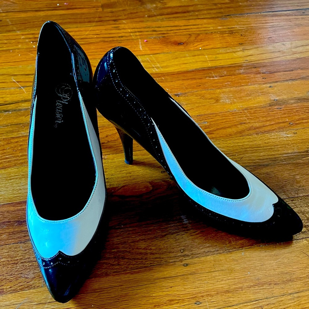 Pleaser Heeled Spats, Size 8, 3.5” heel